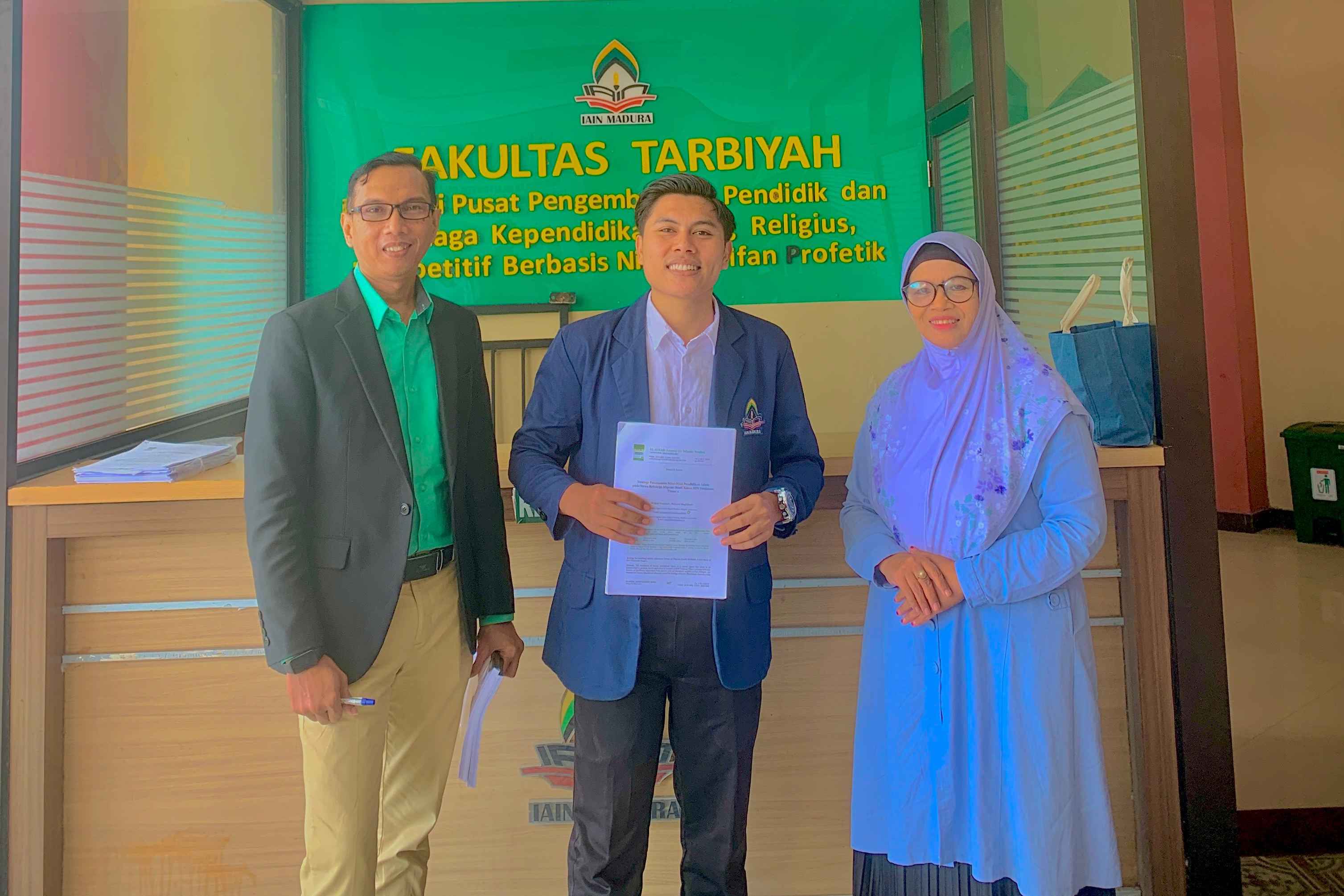 Tanpa Skripsi, Wildan Buktikan Diri Lewat Karya Ilmiah tentang Pendidikan Keluarga Migran