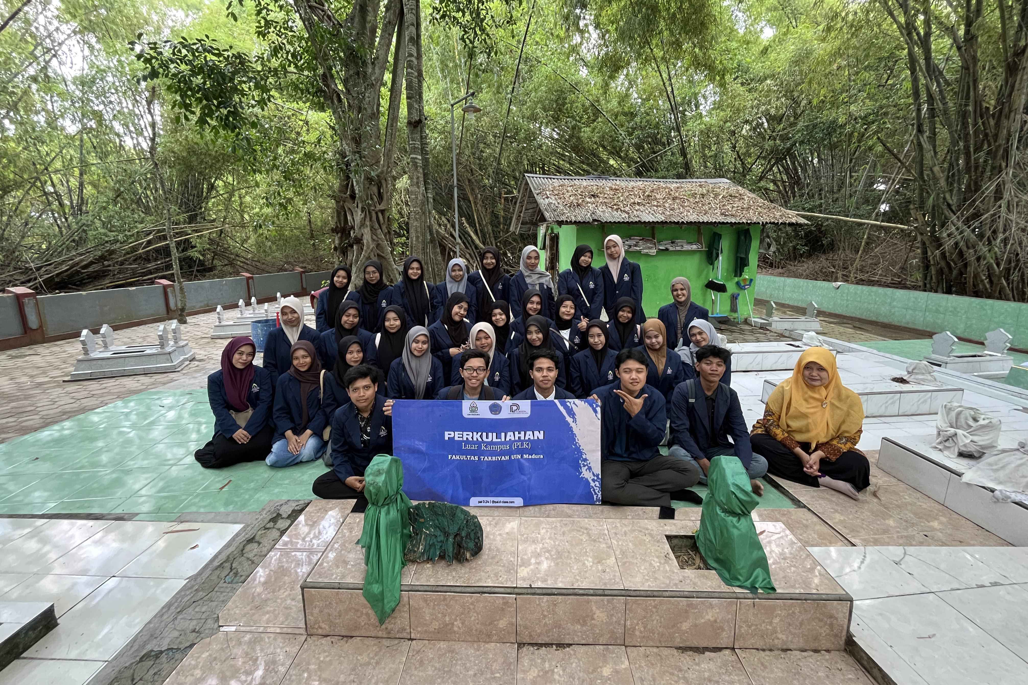 Gelar PLK Mata Kuliah Pendidikan Multikultural dan Moderasi Beragama: Mahasiswa PAI Belajar dari Situs Kearifan Lokal Joko Tarub dan Vihara Avalokitesvara