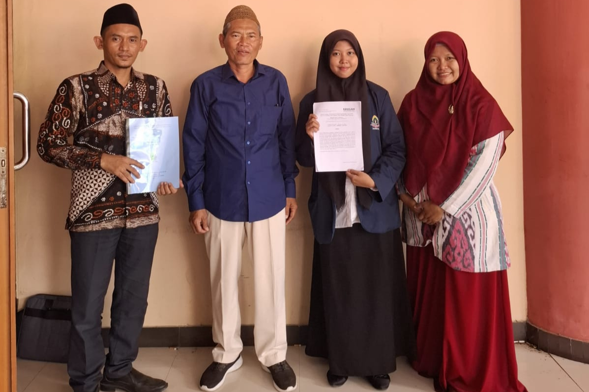 Meneliti Afirmasi Positif Guru, Riyadatul Inayah Raih Kelulusan Jalur Non-Skripsi